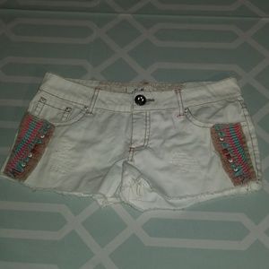 White Daytrip Capricorn Shorts size 27